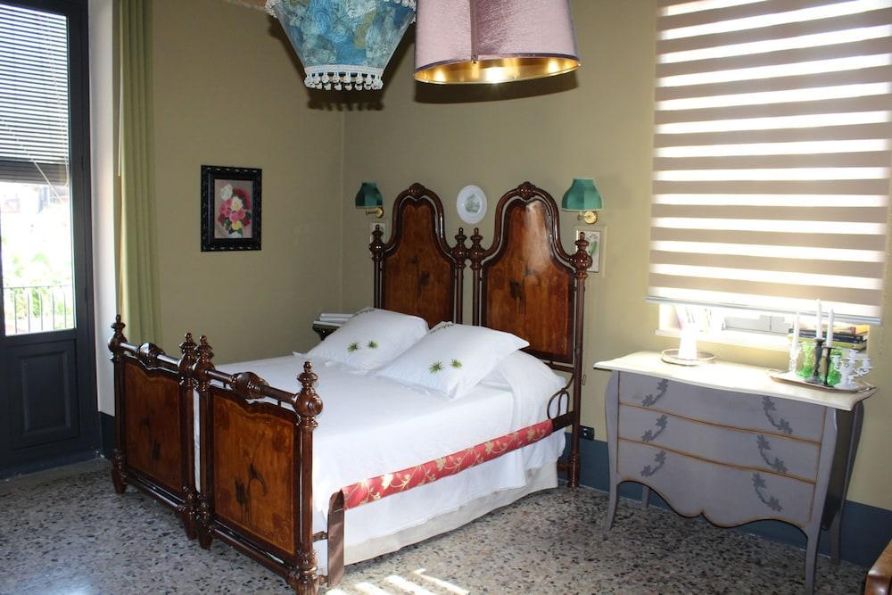 Kemmare Bed and Breakfast Riposto Eksteriør billede